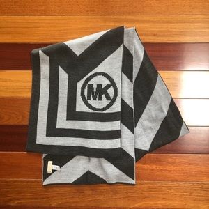 Michael Kors Knit Scarf